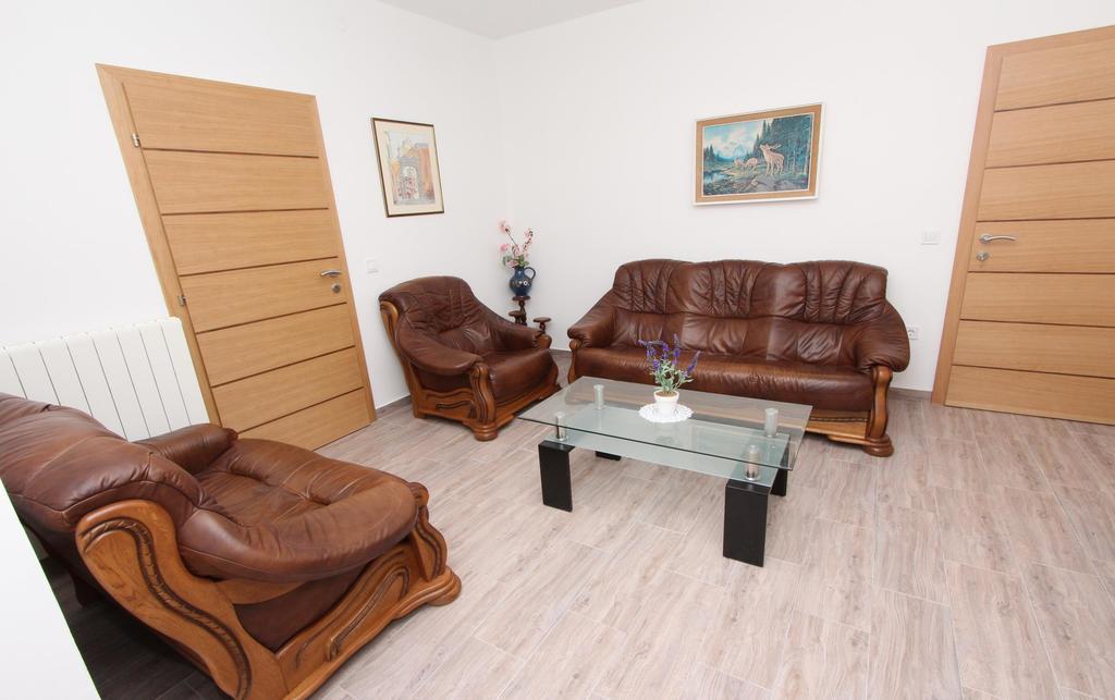 Apartments Maruchita 로비니 외부 사진